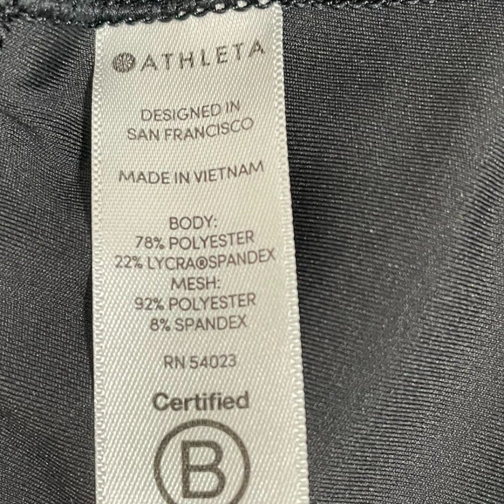 Athleta Biker Shorts Contender 9" High Rise Zip Side Pockets Size S Black - Picture 7 of 9